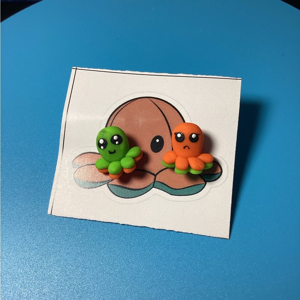 Cute Octopus Earrings - Green and Orange